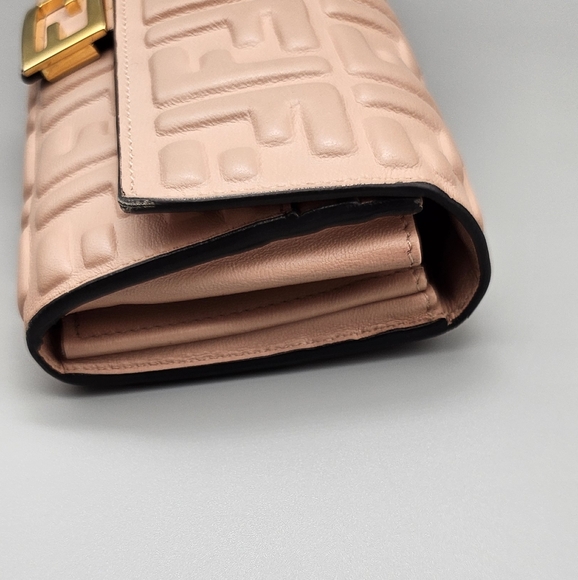 💛FENDI Zucca Baguette Wallet/Clutch💛 - Picture 13 of 17